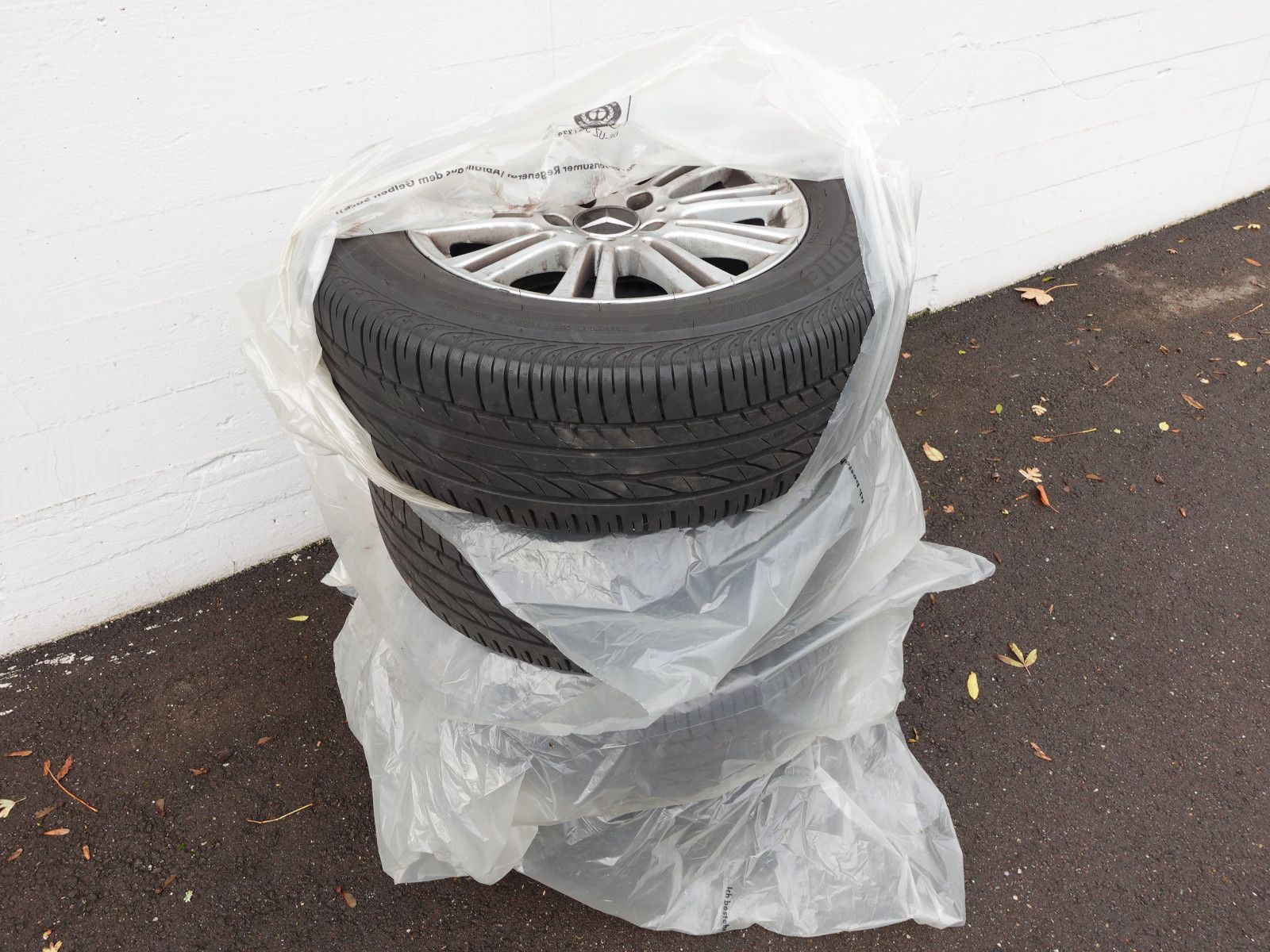 Fahrzeugabbildung Mercedes-Benz E 350 CGI Elegance,Navi,Sitzhzg,Händlerfahrzeug