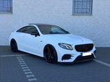 Mercedes-Benz E 53 AMG Coupe 4MATIC+ Burm.,Pano,20 Zoll,Luft - Mercedes-Benz E 53 AMG mit Panoramadach