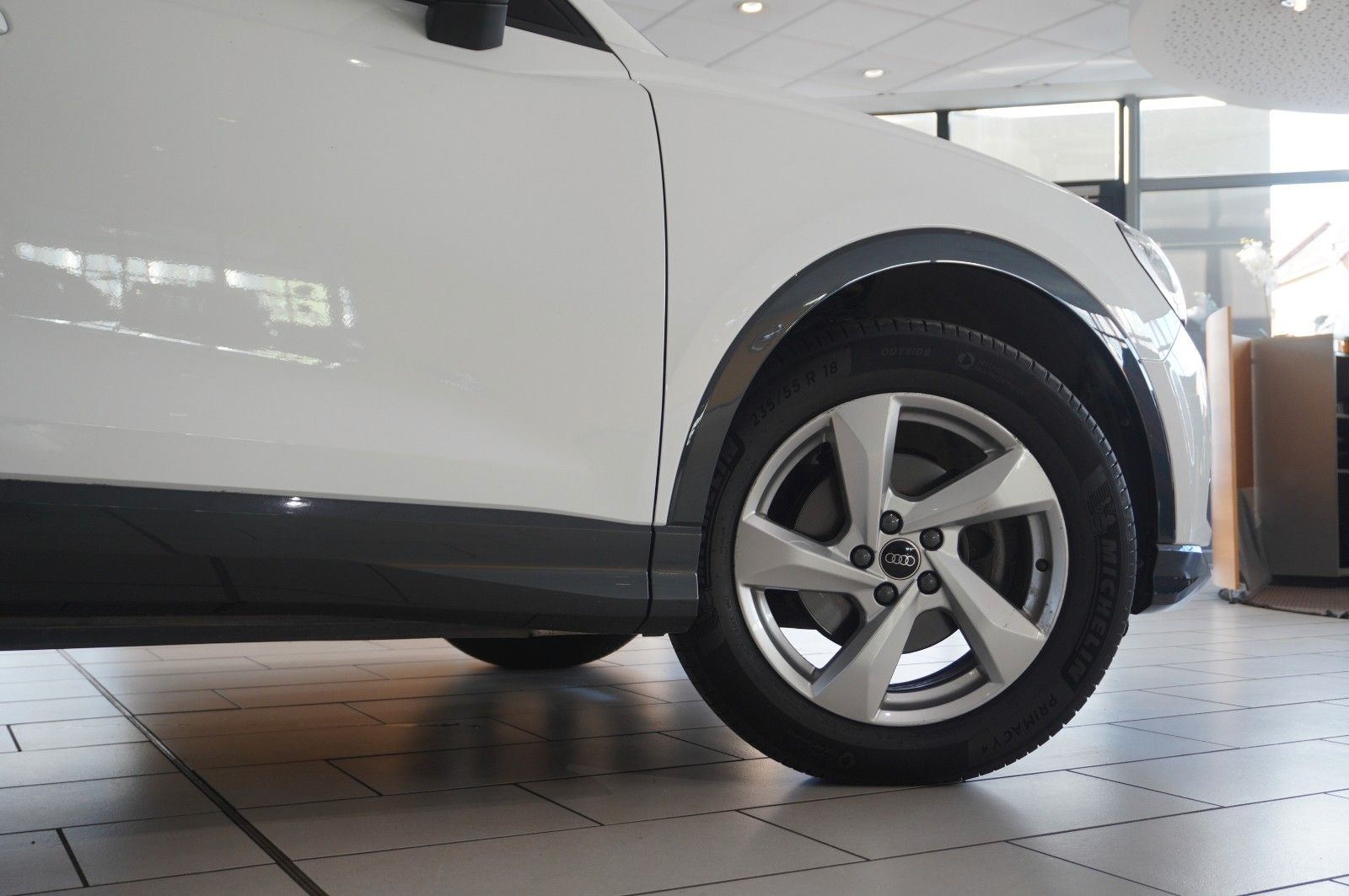 Fahrzeugabbildung Audi Q3 35 TFSI ADVANCED S-TRONIC NAVI/LED/VIRTU/DAB+