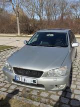 Lexus IS 200 - - - Lexus IS 200: Limousine