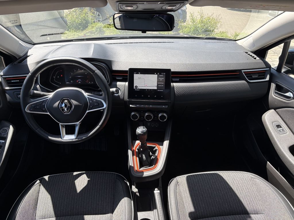 RENAULT Clio - Bild 6