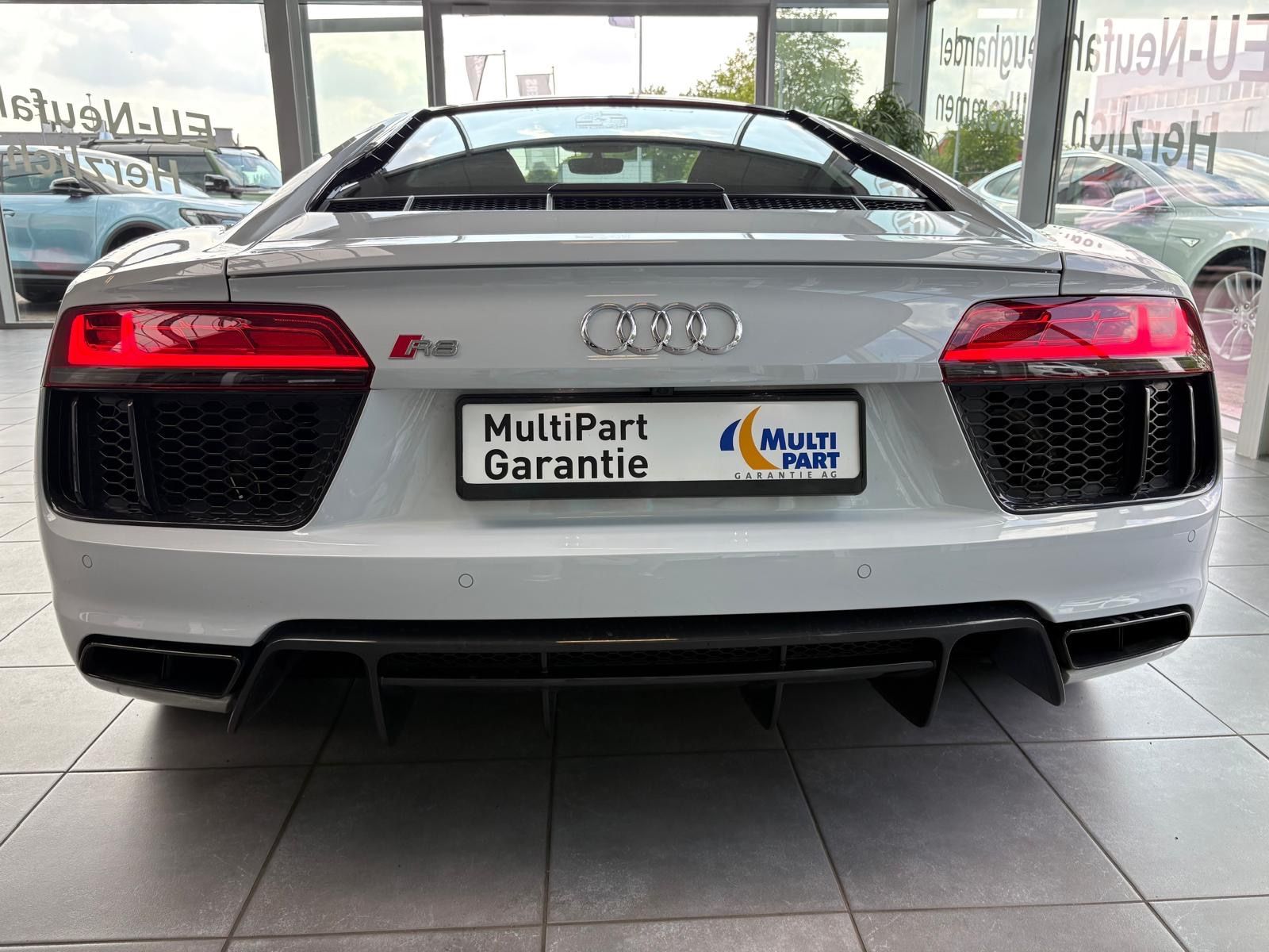Fahrzeugabbildung Audi R8 Coupe 5.2 FSI quattro/erst 19800 km
