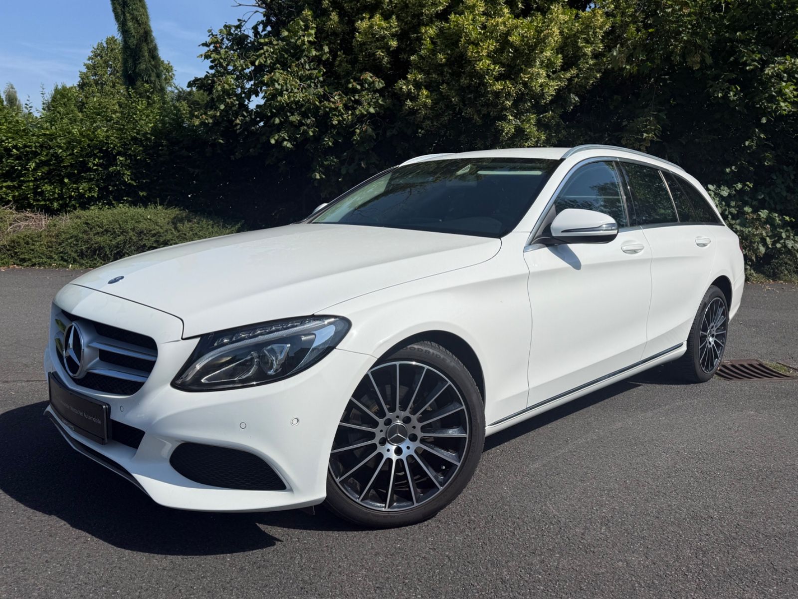 MERCEDES-BENZ C 220D T-Modell*Gepflegt*LED*Navi*