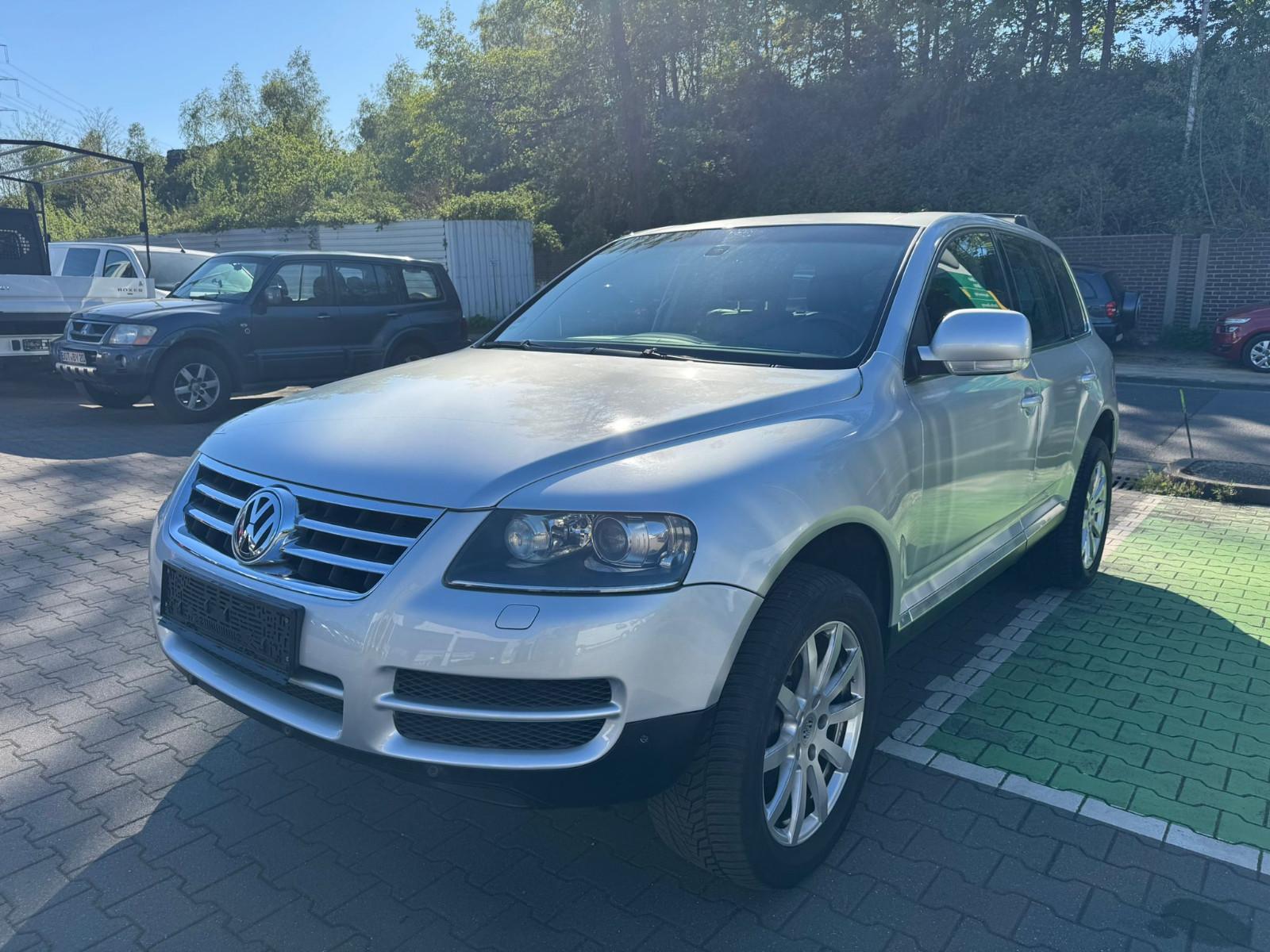 Volkswagen Touareg 2005 — interior