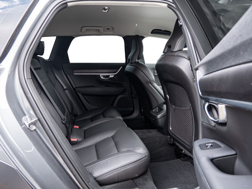 Volvo V90 CC D4 Pro AWD *Luft*SHZ*Alarm* foto 6