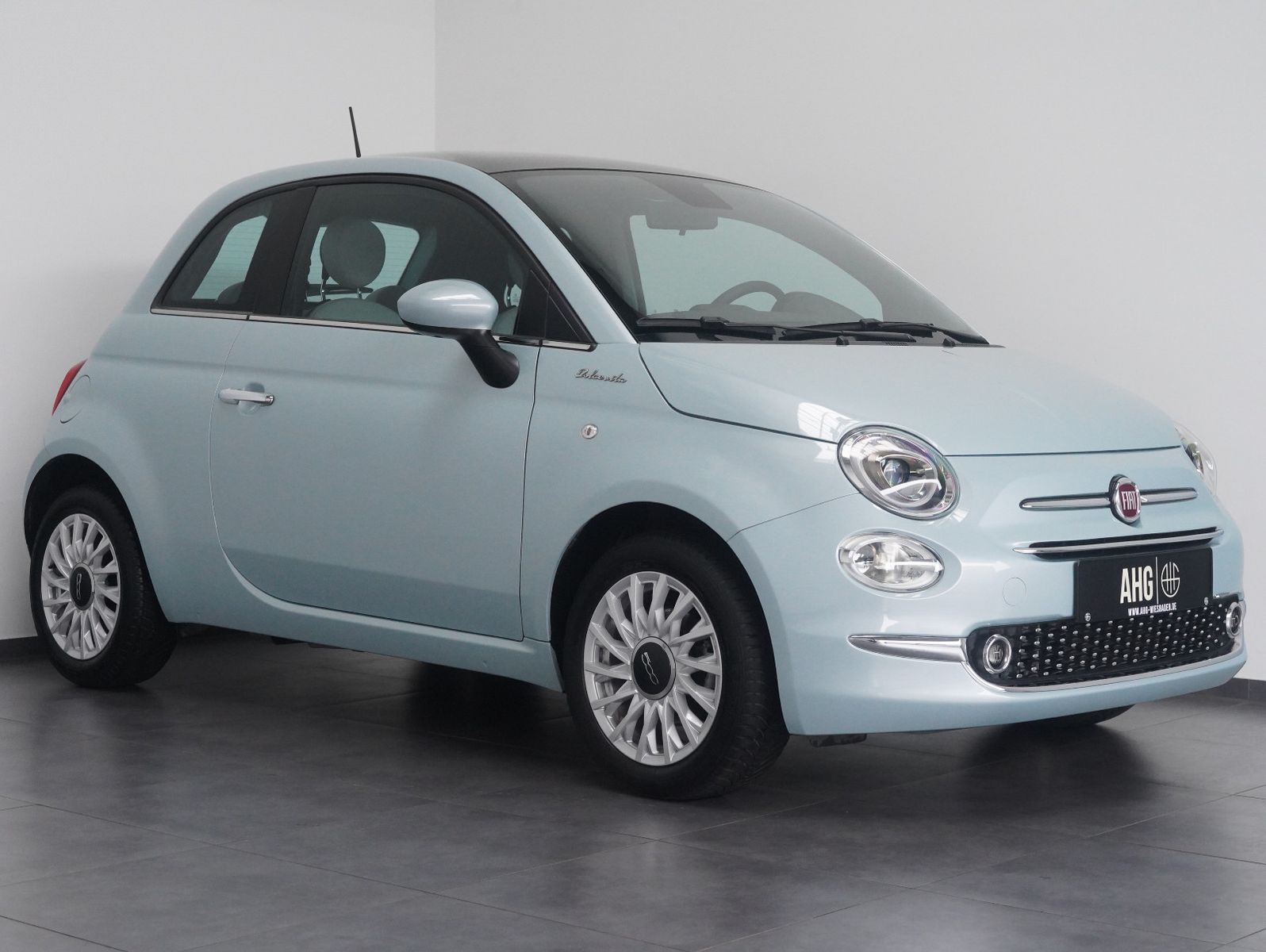 Fahrzeugabbildung Fiat 500 1.0 Mild Hybrid Dolcevita PANO