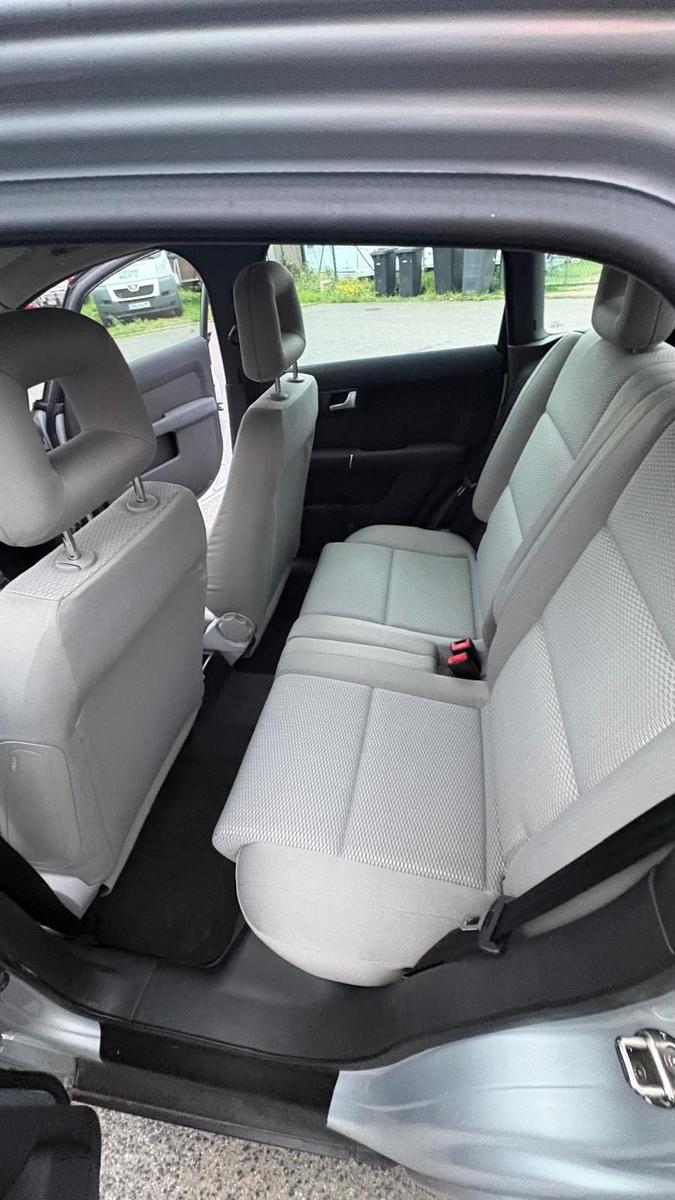Audi A2 2004 — photo 11