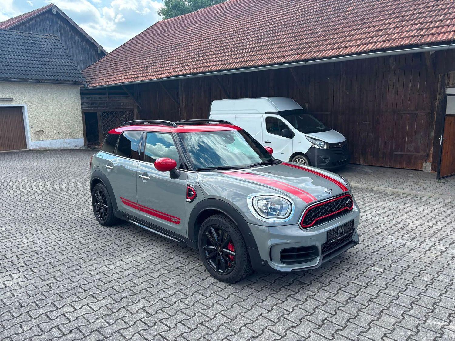 MINI John Cooper Works Countryman John Cooper Works A