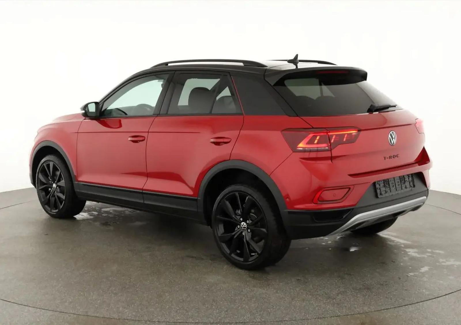 Volkswagen T-Roc 1.5 TSI DSG Black Style IQ.LIGHT|AHK|EasyO