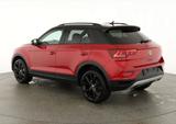 Volkswagen T-Roc 1.5 TSI DSG Black Style IQ.LIGHT|AHK|EasyO - rote Volkswagen T-Roc