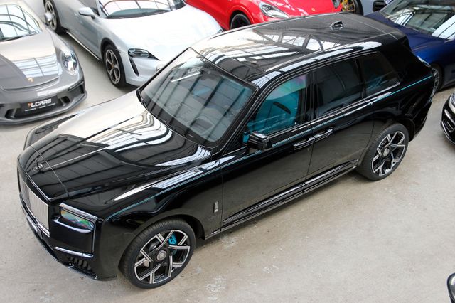 Rolls-Royce Cullinan Black Badge MY25 4-Seat Starlight Stock