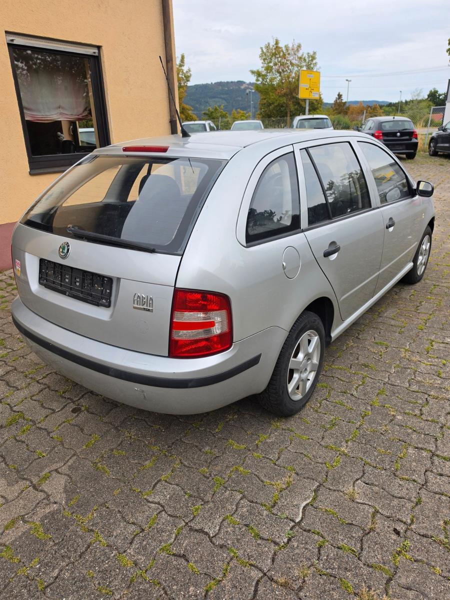 Skoda Fabia 2005 — interior