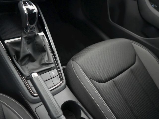 Kamiq TOUR TSI DSG+LED LICHT+RÜCKFAHRKAMERA+SITZ