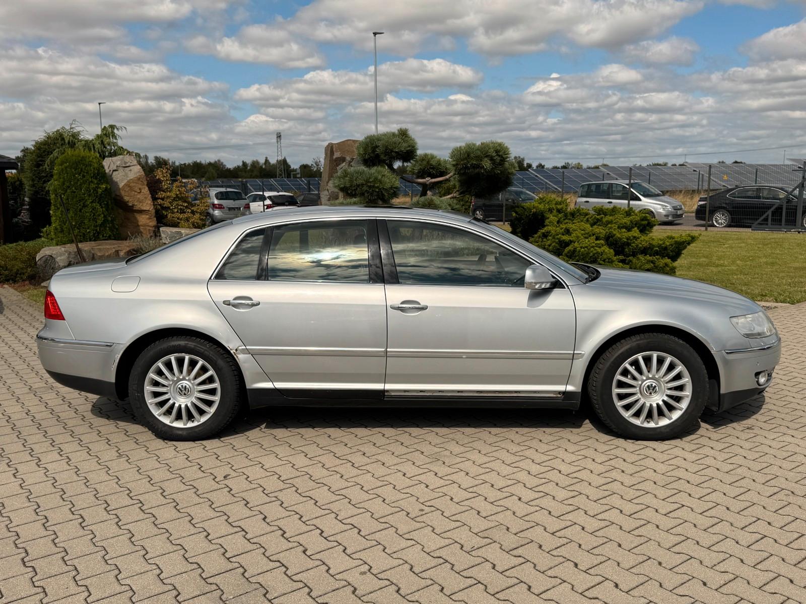 Volkswagen Phaeton 3.2 V6 SCHIEBEDACH SHZ NAVI XENON