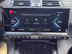 Fahrzeugabbildung DS Automobiles DS 7 Crossback E-Tense 300 4x4 Grand Chic