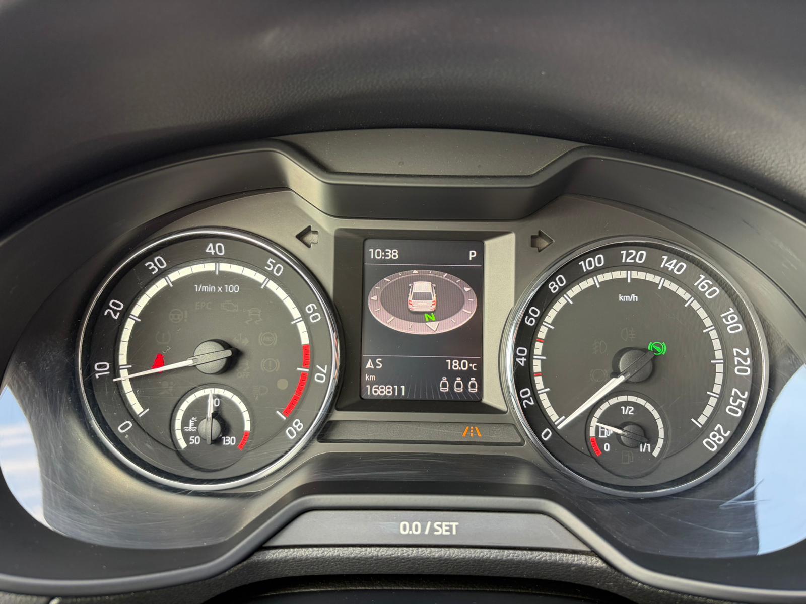Skoda Octavia Combi RS 230 ch DSG • ACC • Caméra • CarPlay • Keyless • Hayon électrique