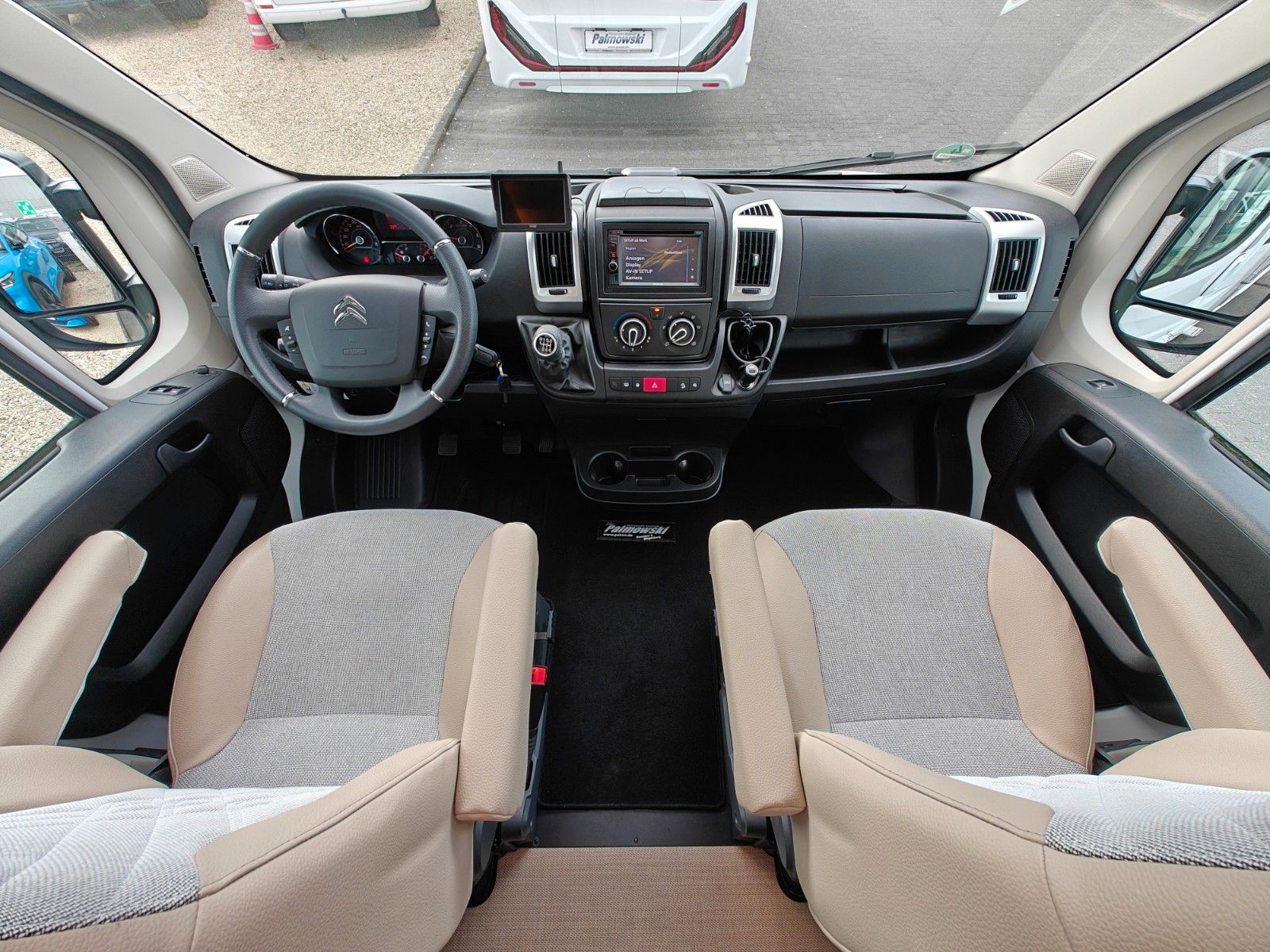 Fahrzeugabbildung Bürstner Nexxo Van T 620 G - SAT, TV, Navi, Einzelbetten