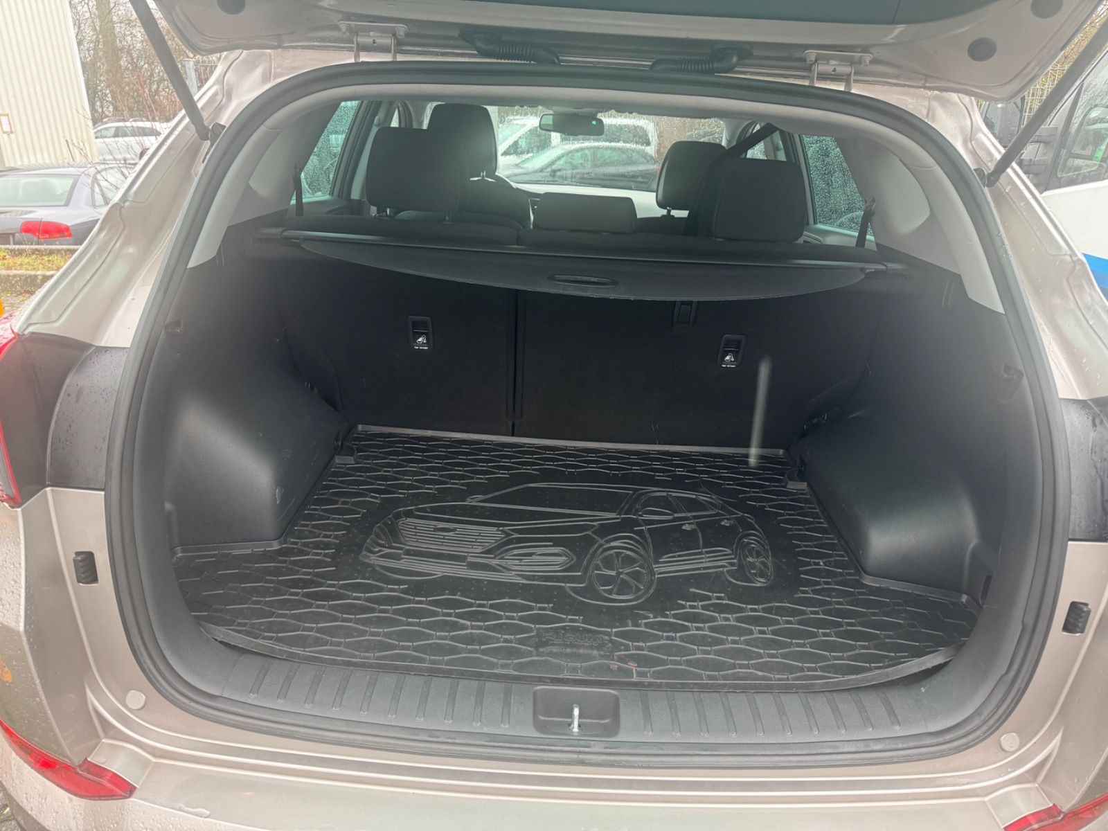 Fahrzeugabbildung Hyundai Tucson blue Style 2WD Navi+Sitzheizung