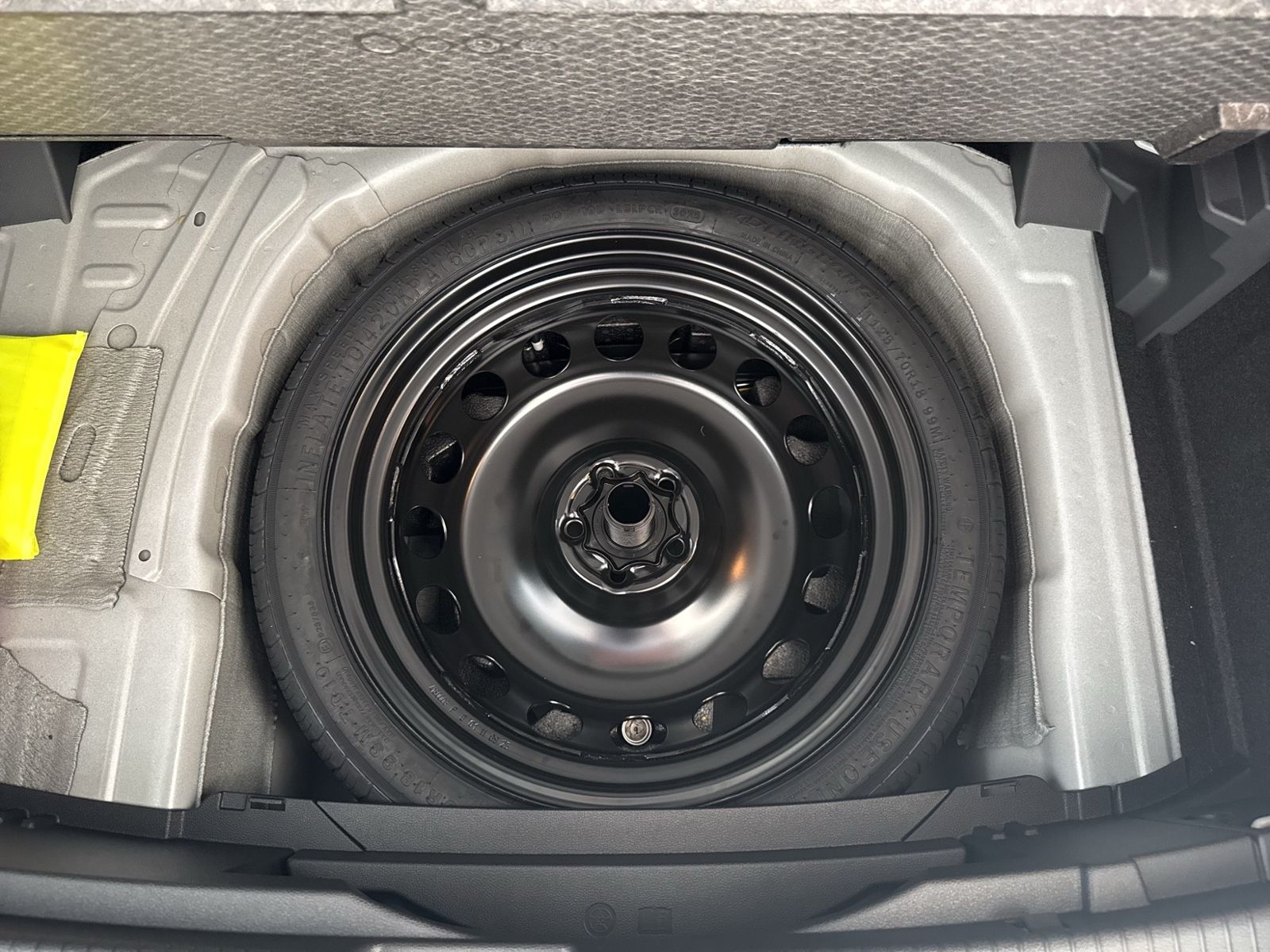 T-Cross R-Line 1.0 TSI, BlackStyle, RearView, Ma