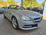 Mercedes-Benz SLK200  Roadster AIRSCARF/LEDER/BI-XENON/PDC - Mercedes-Benz SLK 200 mit Benzin-Antrieb: Cabrio, Automatik