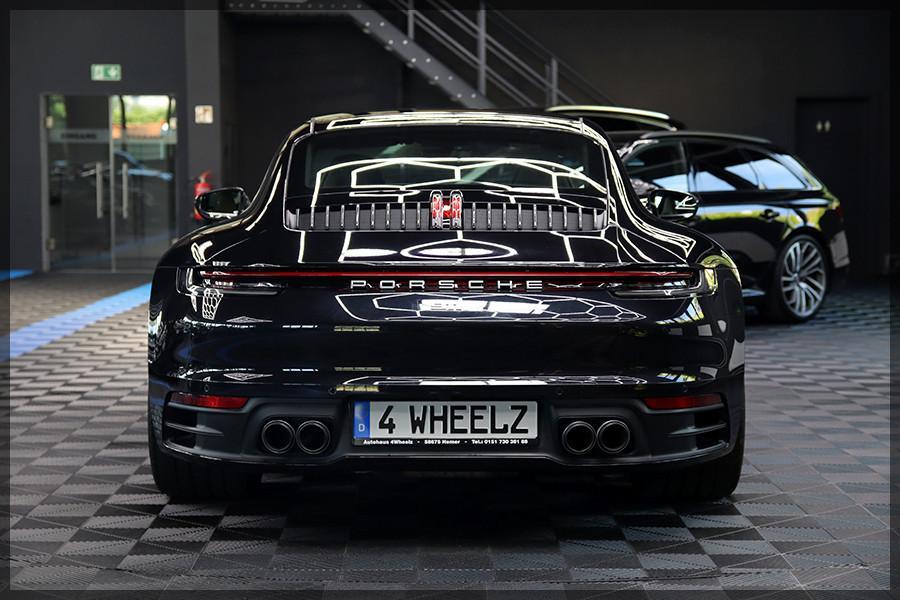 Porsche 911 Carrera PANO / CAM / PDC / APPROVED