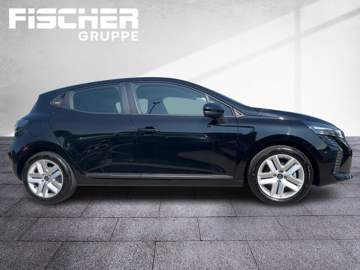 Fahrzeugabbildung Renault Clio Evolution Full Hybrid 145 SHZ - mit KI generiert/bearbeitet