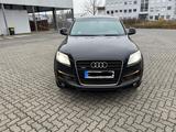 Audi Q7  3.0 TDI  S-Line - Audi Q7 aus 2007: Line