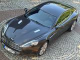 Aston Martin Rapide v12 first edition - Aston Martin Rapide mit Benzin-Antrieb