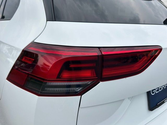 Fahrzeugabbildung Volkswagen Golf VIII Variant 1.5TSI Life LED+ACC+NAVI+PARKL