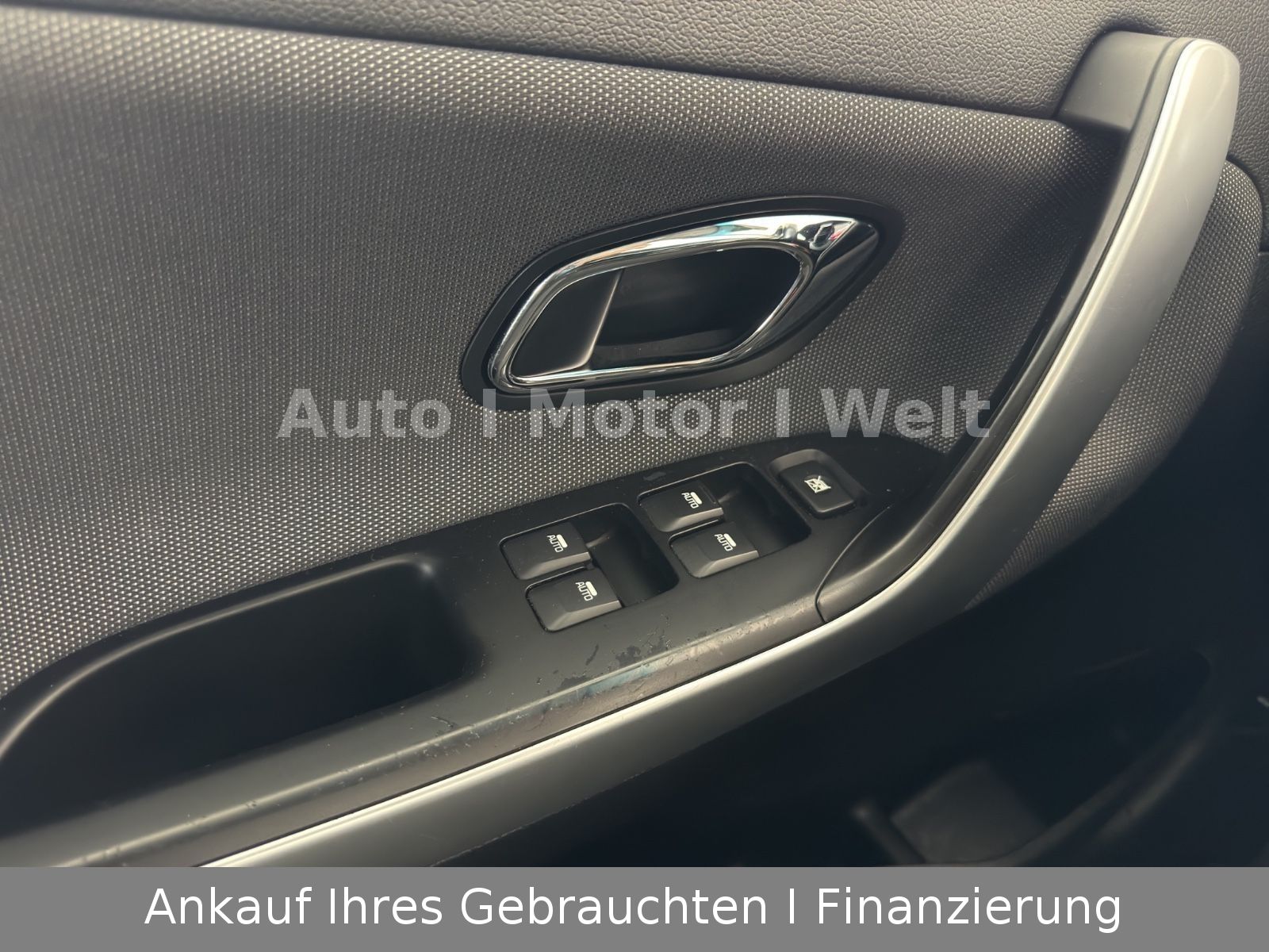 Fahrzeugabbildung Kia Ceed FIFA World Cup Edition ALU/SHZ/LKRDHZ/KLIMA