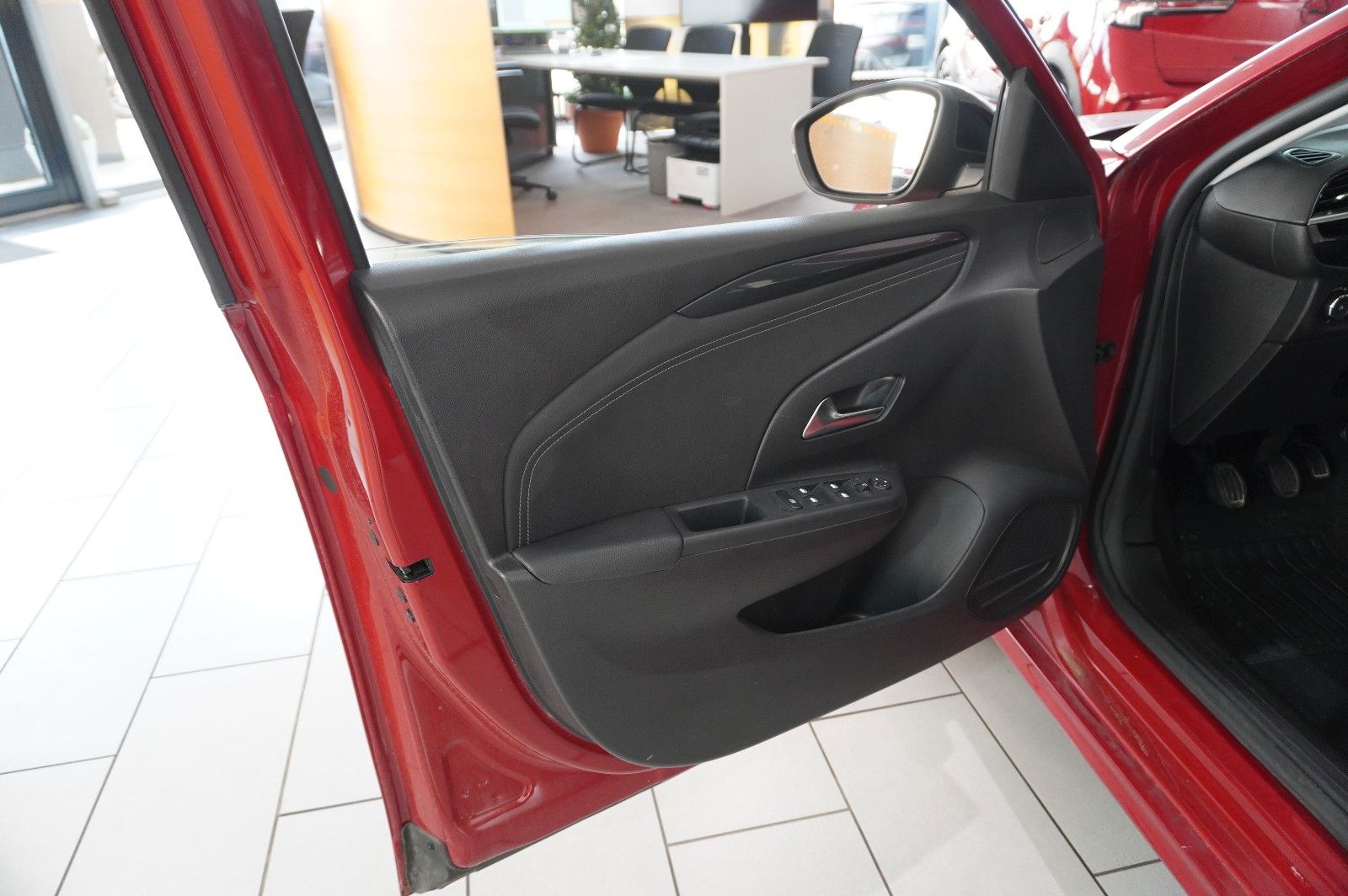 Fahrzeugabbildung Opel Corsa F 1.2 ELEGANCE NAVI/LED/KAMERA/SPORT/DAB+