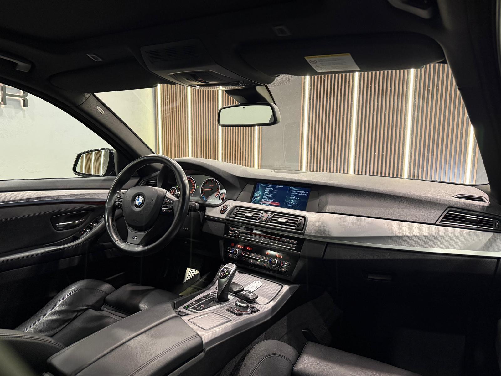 BMW M550 d xDrive 381 ch • BVA • HUD • Toit ouvrant • Cuir • Jantes 20" M