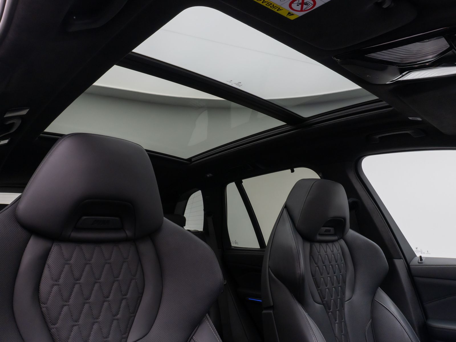 Fahrzeugabbildung BMW X5 xD40d M Sport Panorama Laser 360°HUD DAB H/K