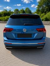 Volkswagen Tiguan Allspace Highline R-Line | 2.0 - blaue Volkswagen Tiguan Allspace