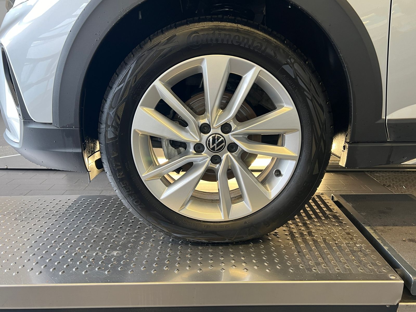 Fahrzeugabbildung Volkswagen Taigo Life 1.0 TSI DSG *IQ.Light, R2D, Kamera, 1