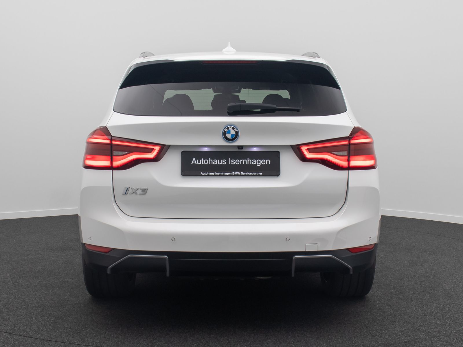 Fahrzeugabbildung BMW iX3 IMPRESSIVE AKH Alarm 360°HUD DAB Panoram 20"