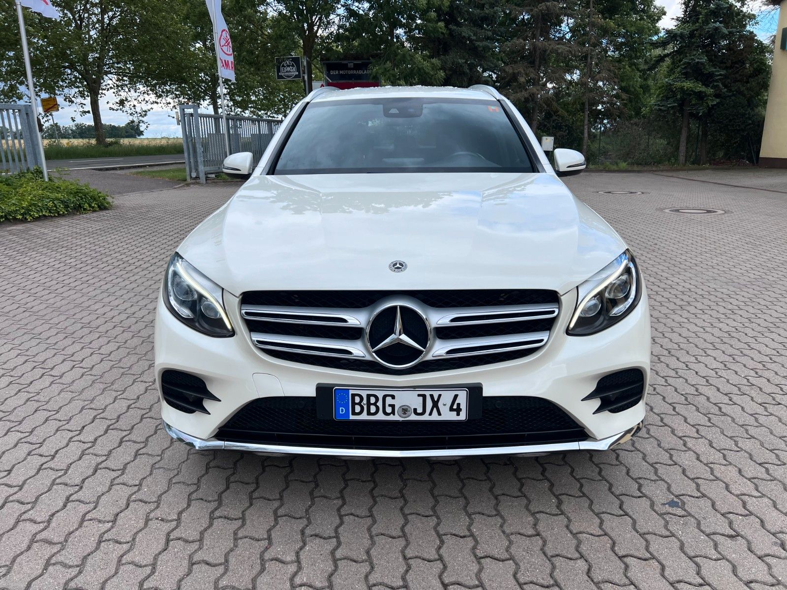 MERCEDES-BENZ 4Matic, AMG, Command, Burmester, Airmat. Leder. 
