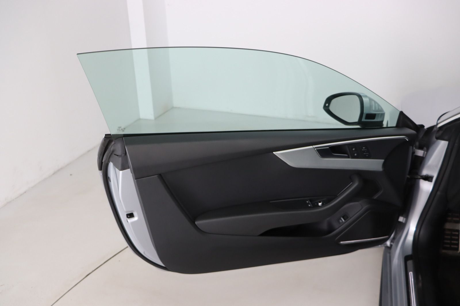 Fahrzeugabbildung Audi A5 Coupe 2.0 TFSi S-line Quattro S-tronic