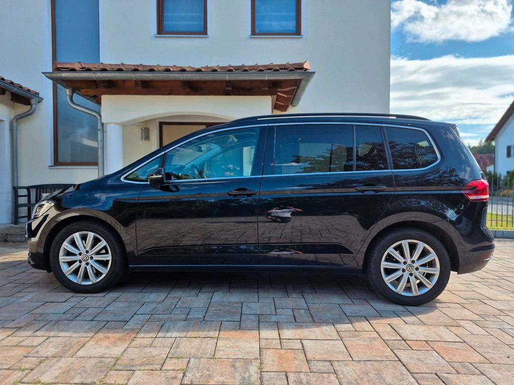 Image of Volkswagen Touran