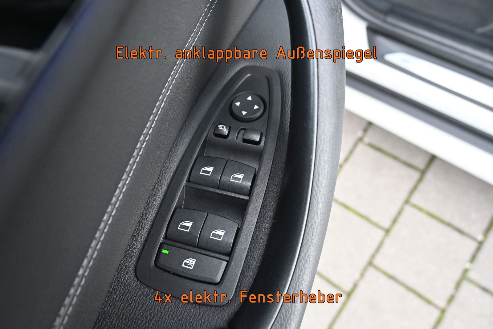 Fahrzeugabbildung BMW X1 xDr. 20d Sport Line °ACC°AHK°HEAD-UP°KAMERA°