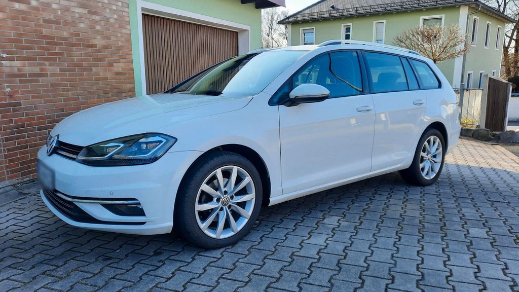 Image of Volkswagen Golf