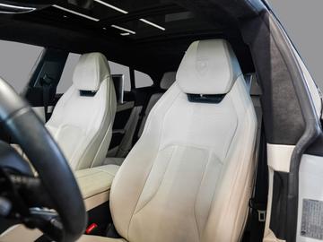 صورة 7 لـ 2018 Lamborghini URUS