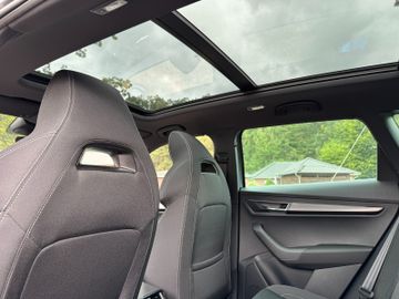 Skoda Karoq Sportline 1.5 Matrix+AHK+Panodach+Kamera