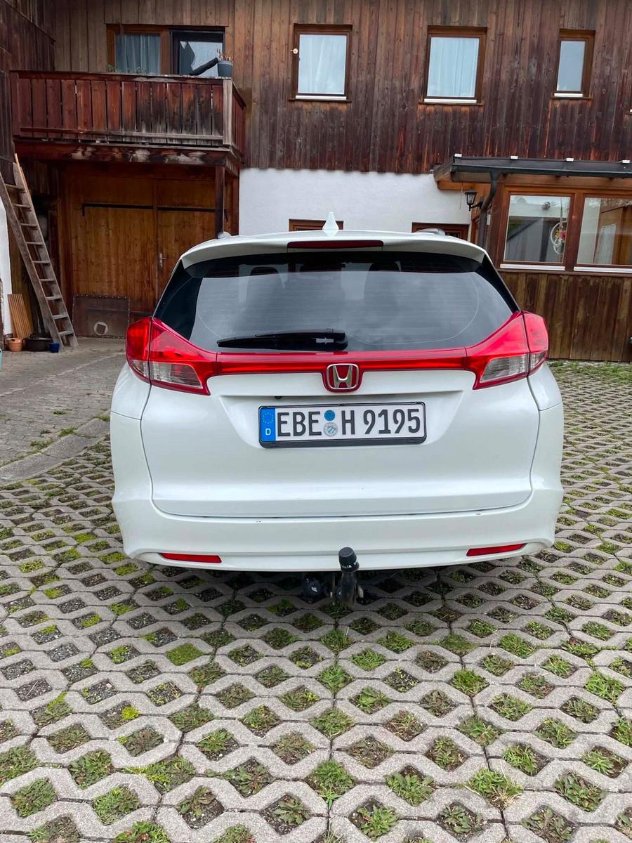 Opel Astra 2015 — engine