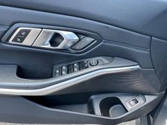 BMW 3 Touring 318d M Sport KLIMA,NAVI,PDC,360CAM,PDC