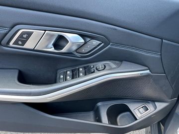 BMW 318 - 12