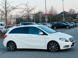 Mercedes-Benz B 180 Sonderausstattung Sportpaket Unfallfrei 1A - Mercedes-Benz B 180 in Mainz