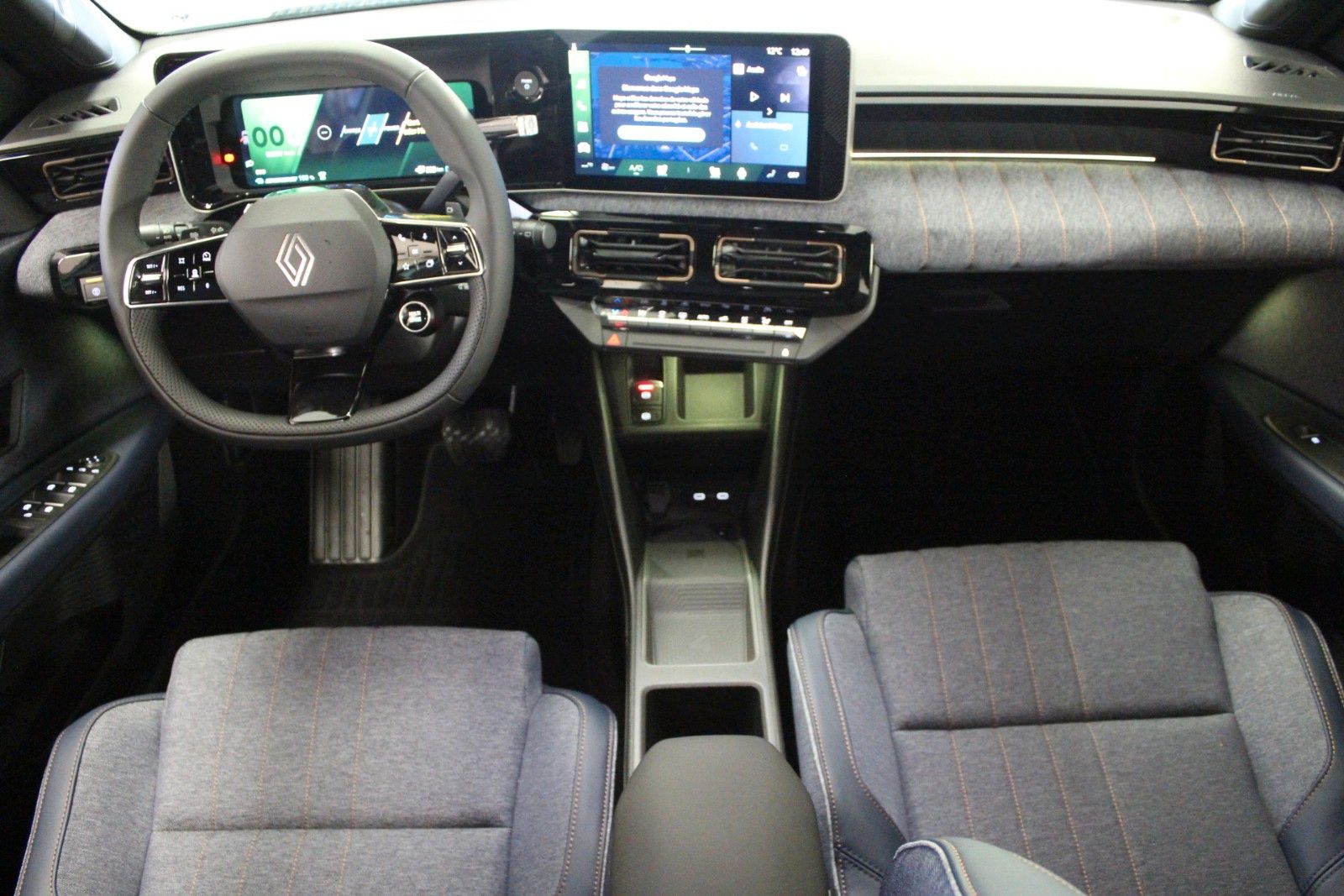 Fahrzeugabbildung Renault R 4 150 Comfort Range Techno*Winterpaket*