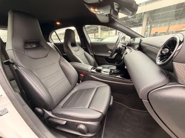 Mercedes A 200 - 12