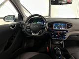 Hyundai IONIQ Comfort EV 28kWh | SoH 99.9% | Navi | kame - weiße Hyundai IONIQ